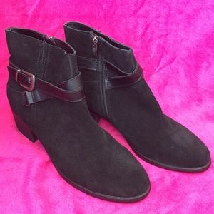 Bjorndal Karla size 11 black bootie new in box